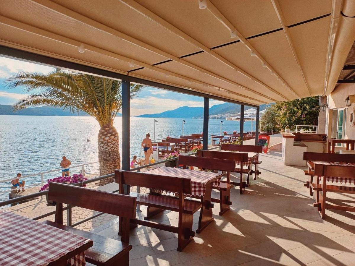 Villa Anteo Uz Plazu Sa Privatnim Parkingom Neum Exterior foto