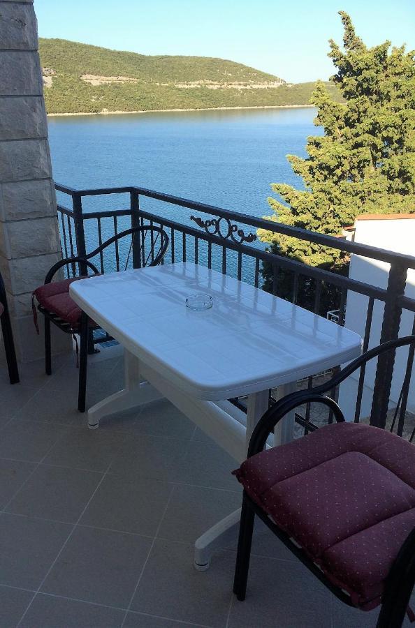 Villa Anteo Uz Plazu Sa Privatnim Parkingom Neum Exterior foto