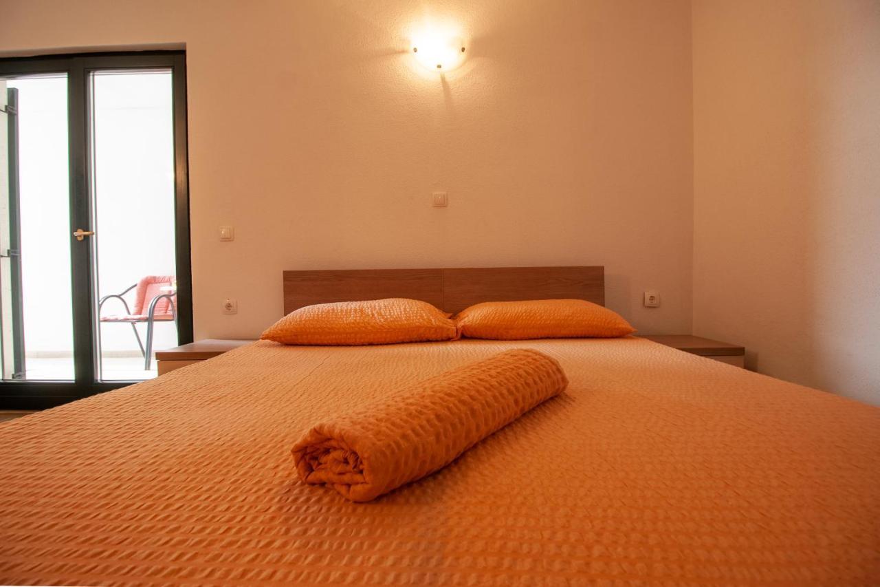 Villa Anteo Uz Plazu Sa Privatnim Parkingom Neum Exterior foto