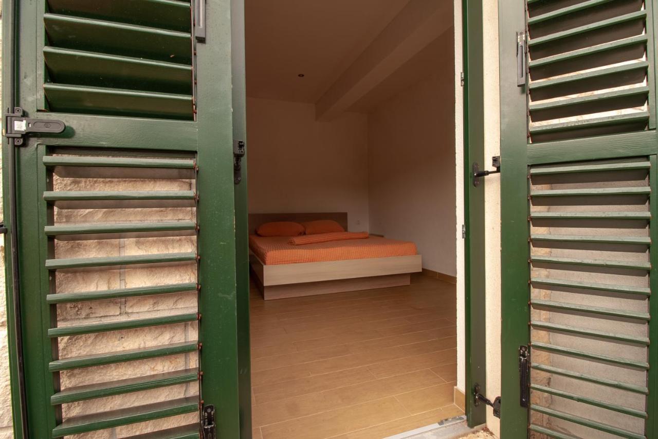 Villa Anteo Uz Plazu Sa Privatnim Parkingom Neum Exterior foto